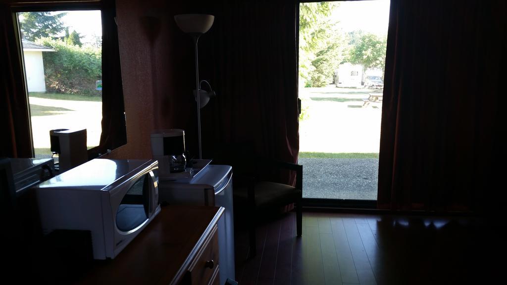 Timberlodge Rv & Campground Port Alberni Szoba fotó